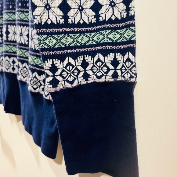 VICTORIA’S SECRET PJ TOP - Picture 6 of 7